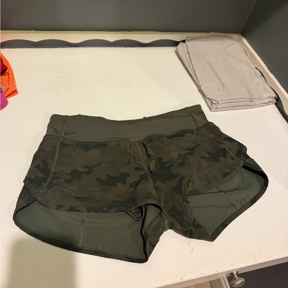 Lululemon Athletica Camo Black Women's Athletic Shorts
